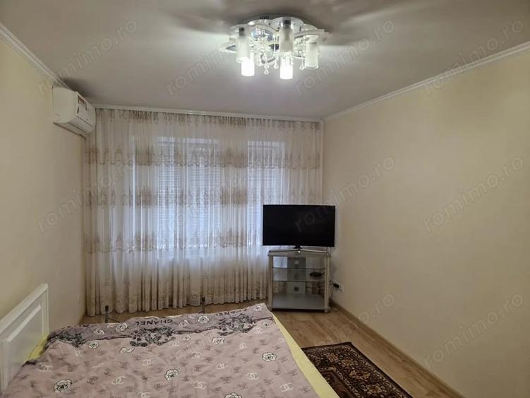 Apartament cu 3 camere decomandat în Dacia