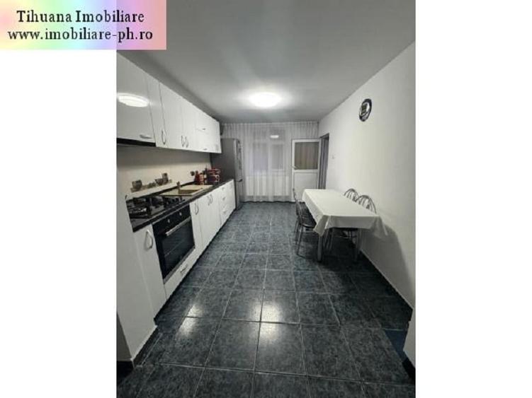 Casă individuală cu 4 camere cu Garaj în 9 Mai