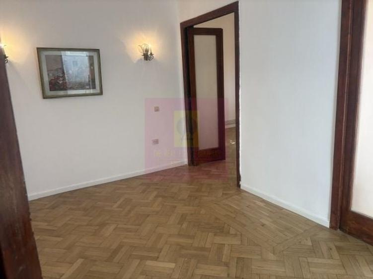 Apartament 3 camere in vila Cotroceni- Palat. - 1