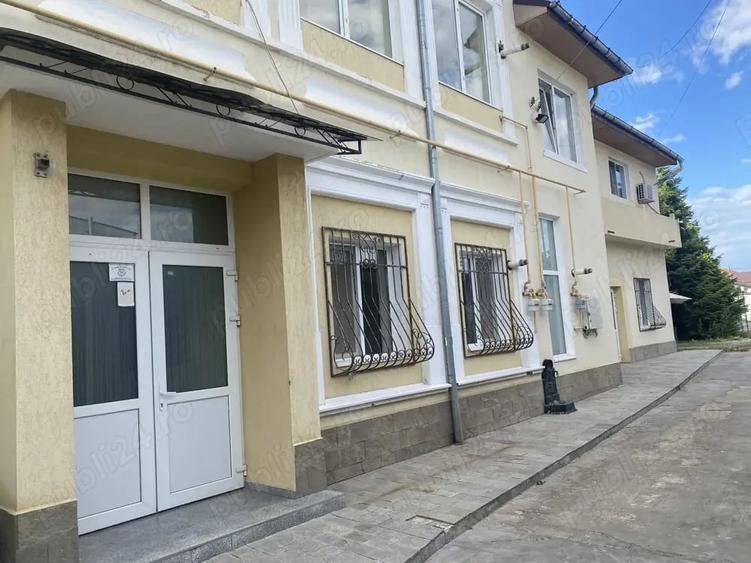 Spațiu comercial, de 25 mp, în Central