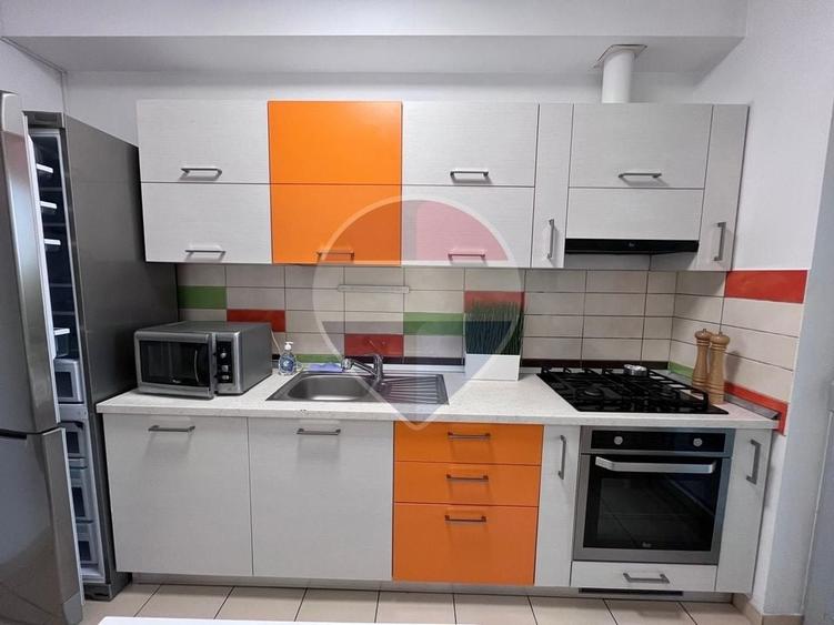 Apartament cu 2 camere decomandat, mobilat în Splaiul Unirii