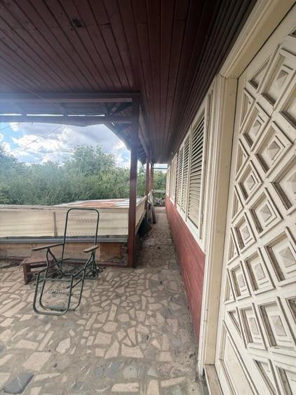 Casă individuală cu 10 camere cu Canalizare în Băicoi