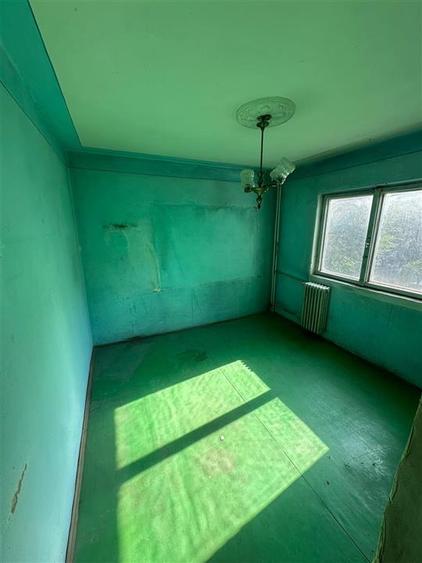 Apartament cu 2 camere decomandat în Nicolina