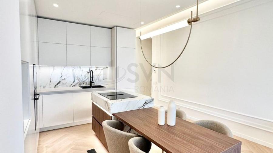 Apartament cu 3 camere decomandat în Floreasca