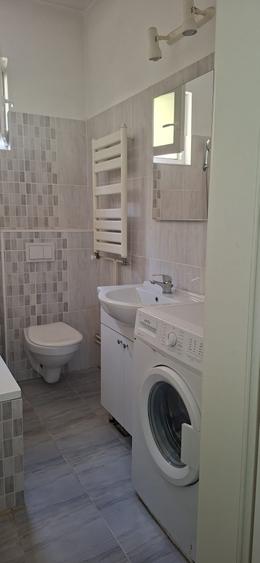 Apartament cu 2 camere semidecomandat în Moșnița Veche