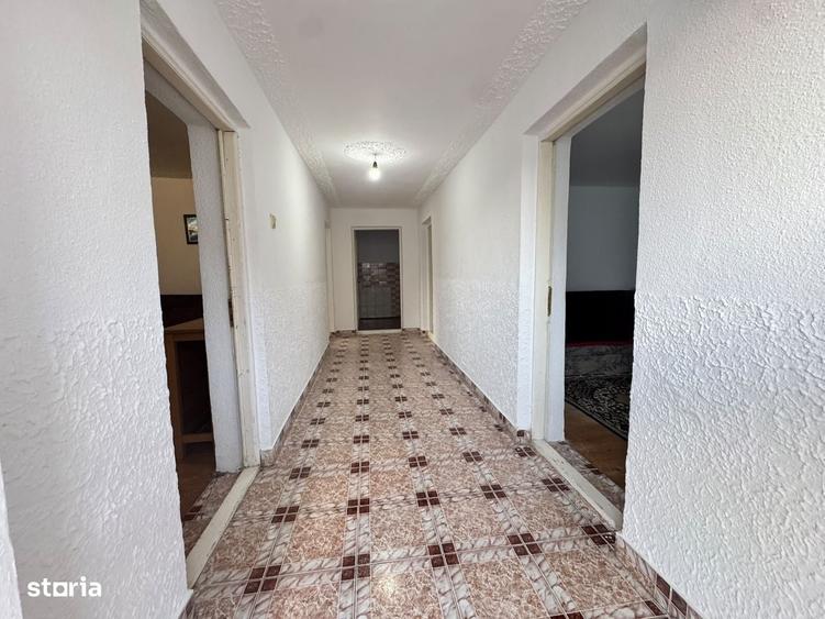 Casă cu 3 camere cu Teren 800 Mp în Central