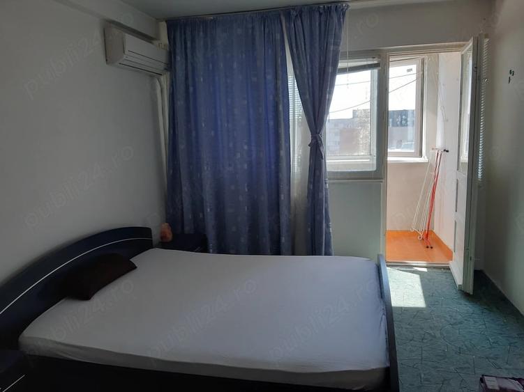 Apartament cu 3 camere decomandat în Compozitorilor