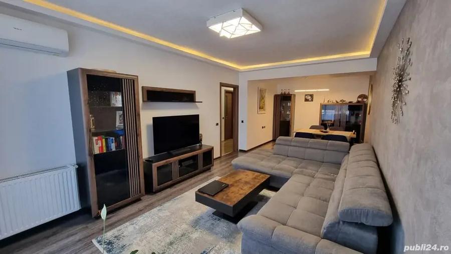 Apartament cu 2 camere decomandat în 13 Decembrie