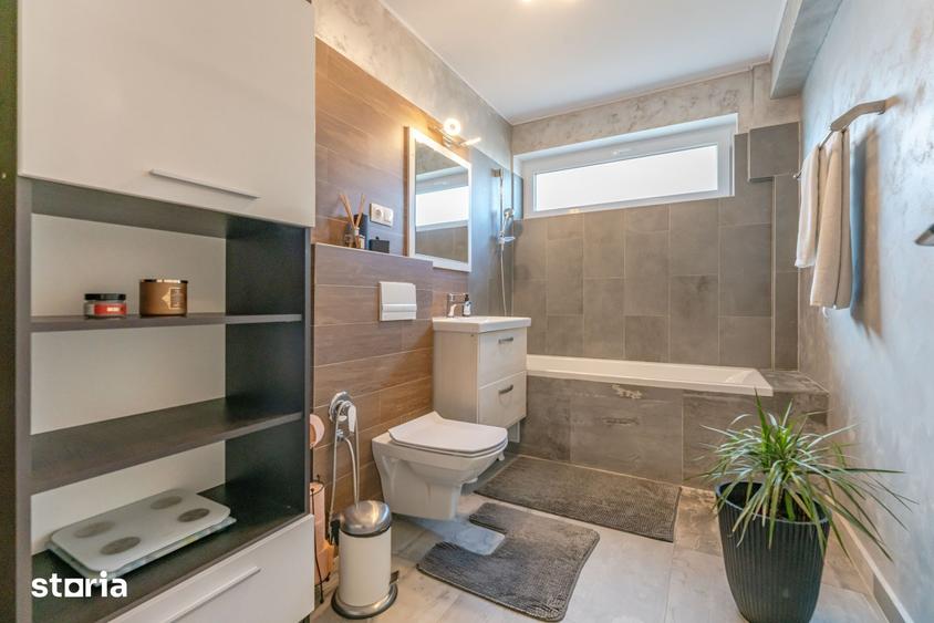 Casă cu 4 camere cu Teren 275 Mp în Central