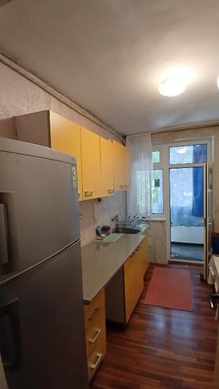 Particular 3 camere dec. Piata Iancului (Metrou) ofer spre inchiriere - 1