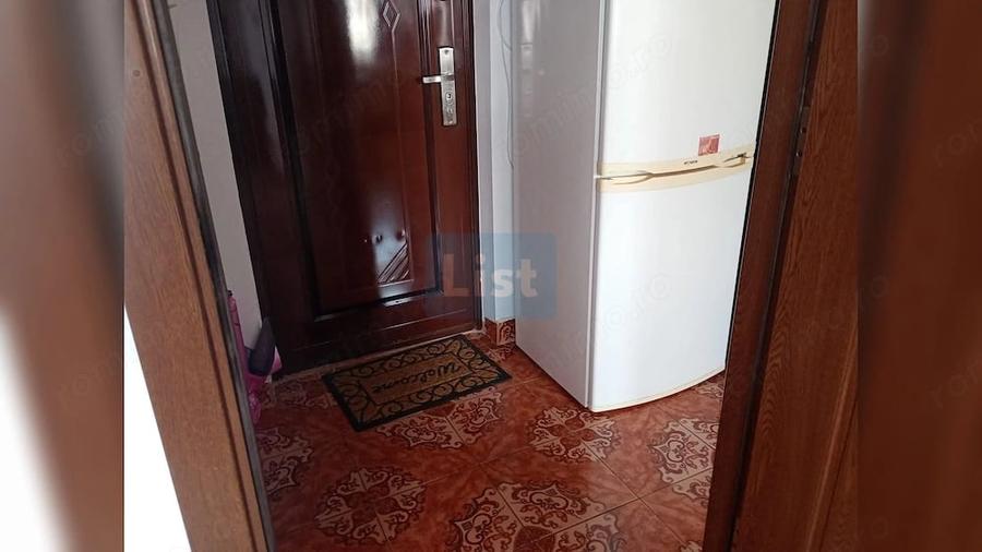 Garsonieră decomandată în Central