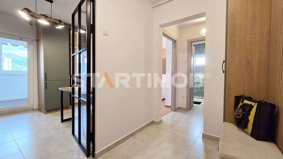 Apartament cu 2 camere decomandat, mobilat în Centrul Civic