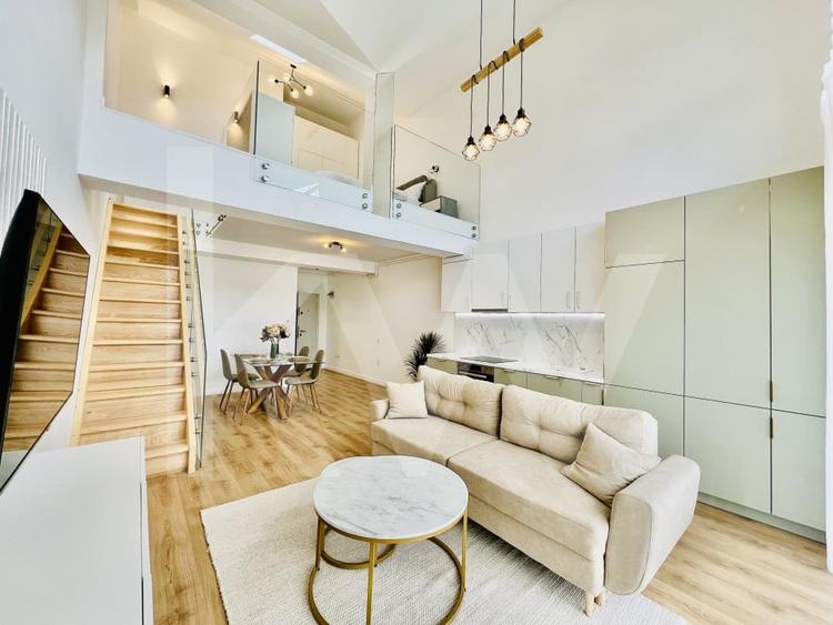 Apartament cu 2 camere semidecomandat în Cristian