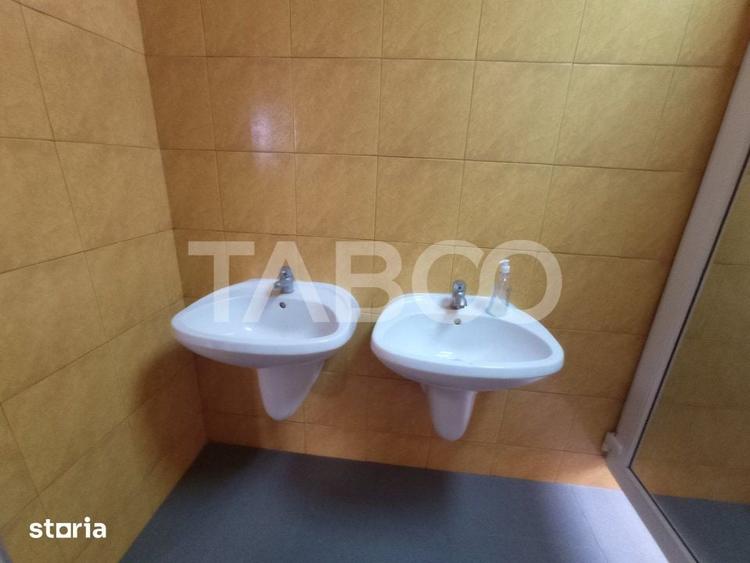 Spațiu comercial, de 1,000 mp, în Terezian