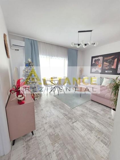 Duplex cu 3 camere cu Canalizare în Central
