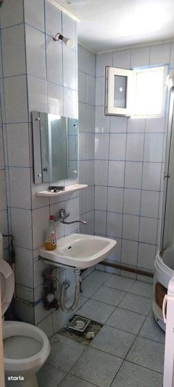 Apartament cu 3 camere decomandat în Dărmănești