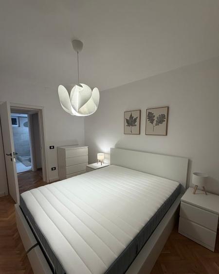 Apartament cu 2 camere decomandat, mobilat în Dorobanți