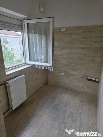 Garsonieră semidecomandată în Lipovei