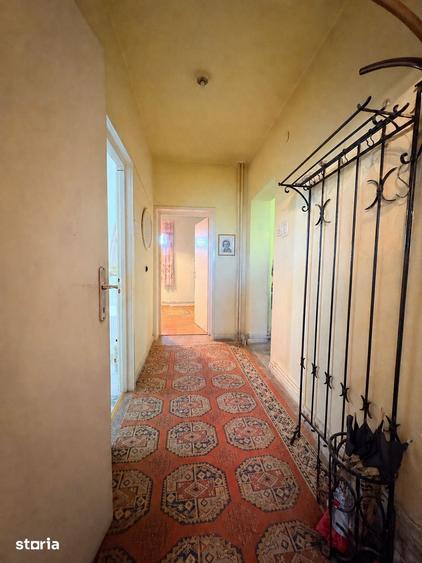 Apartament cu 4 camere, mobilat în Central