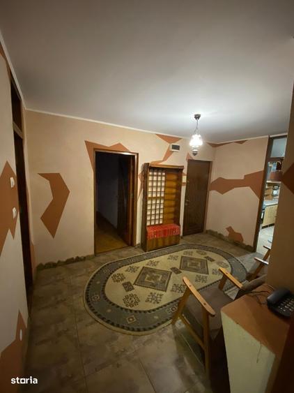 Apartament cu 3 camere decomandat în George Enescu