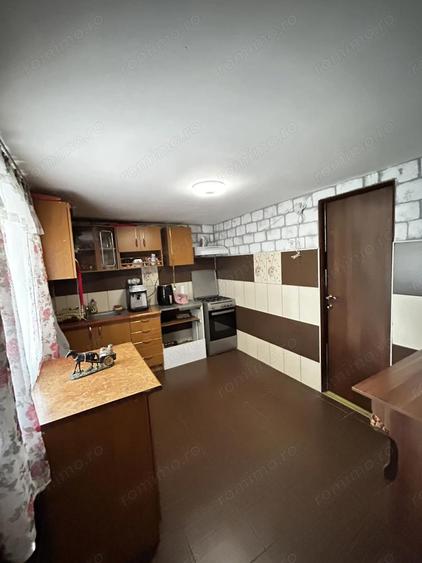 Casă cu 4 camere cu Teren 1440 Mp în Cermei