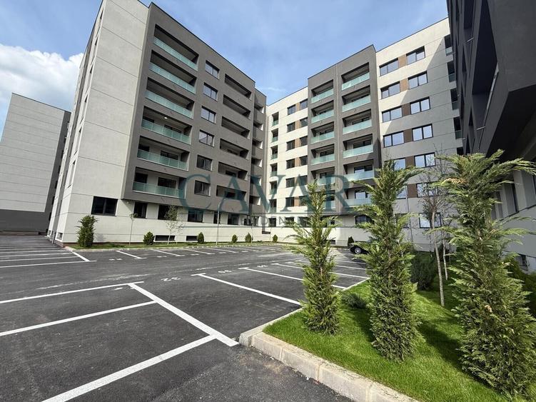 Apartament cu 3 camere decomandat în Apărătorii Patriei