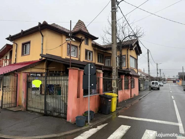 Casă cu 4 camere cu Teren 120 Mp în Brestei