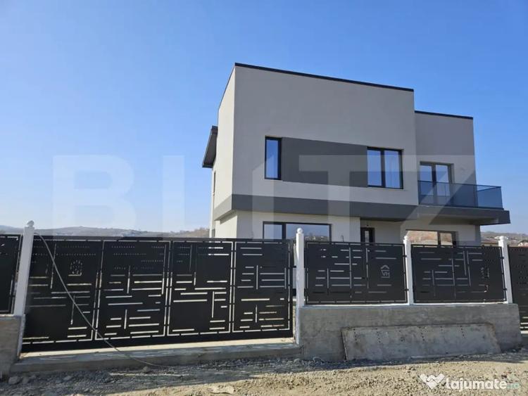 Vila de lux cu 4 camere in Tomesti - 10
