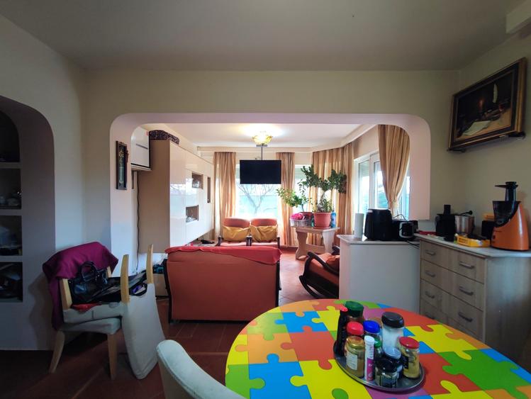 Casă individuală cu 5 camere cu Canalizare în Mamaia-Sat