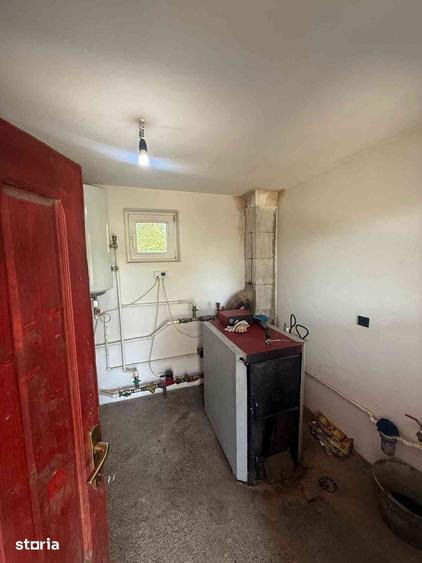 Casă cu 5 camere cu Teren 1000 Mp în Mărgineni