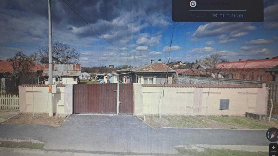Vand sau schimb teren in localitatea Olteni cu o casa cu 3 dormitoare plus diferenta - 3