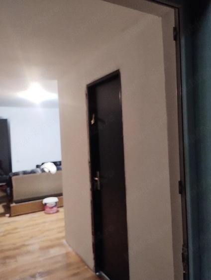 Casă cu 6 camere cu Teren 300 Mp în Central