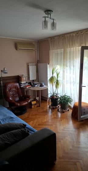 Apartament cu 3 camere decomandat în Rogerius
