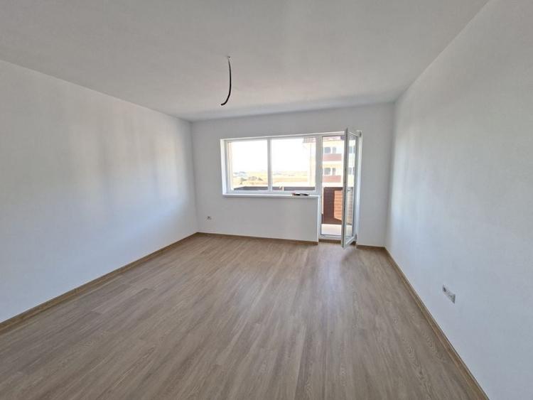 Apartament cu 2 camere decomandat în Sânpetru