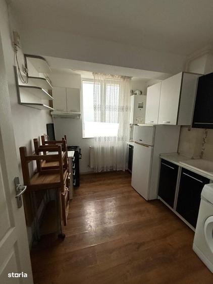 Apartament cu 2 camere semidecomandat, mobilat în George Enescu