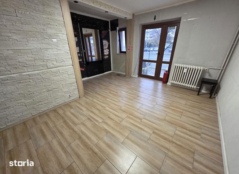 Spațiu comercial, de 24 mp, în Gară