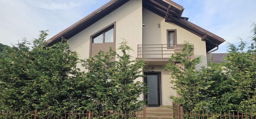 Casă cu 3 camere cu Teren 460 Mp în Teiș