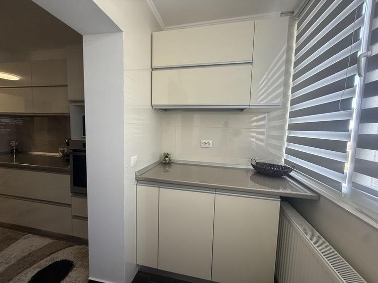 Apartament cu 2 camere decomandat în Lotus