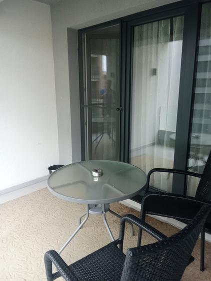 Apartament cu 2 camere decomandat în Tractorul