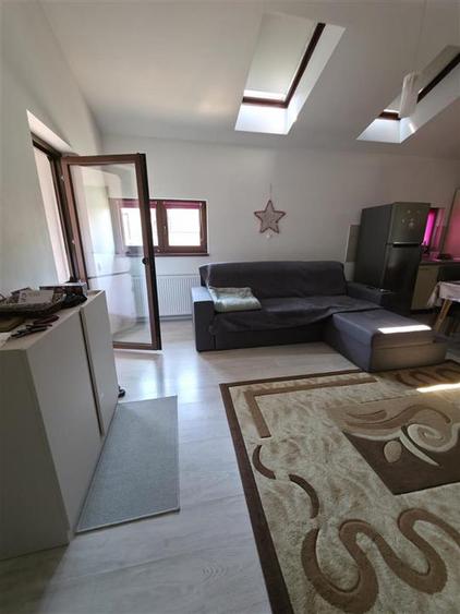 Apartament cu 2 camere decomandat, mobilat în Sânpetru