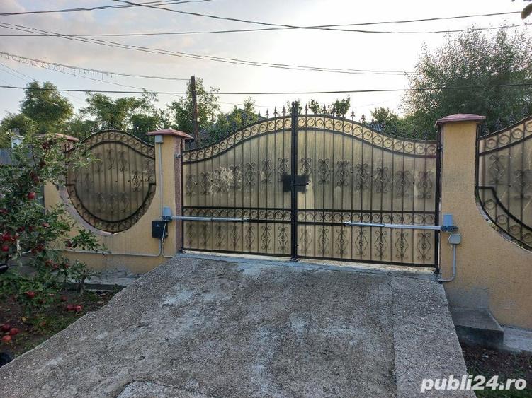 Casă cu 6 camere cu Teren 1997 Mp în Homocea