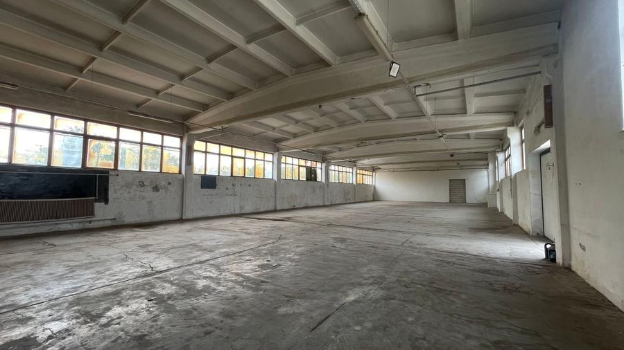 Spațiu industrial, de 624 mp, în Central