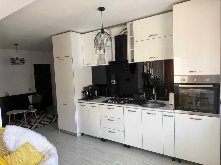 Apartament cu 2 camere decomandat în Florești