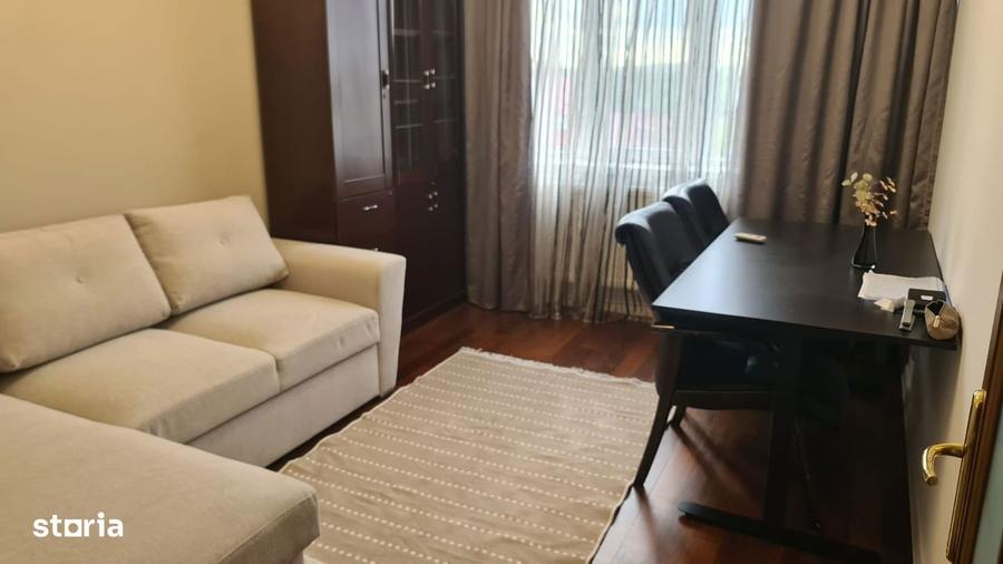Apartament cu 3 camere decomandat în Țiglina 1
