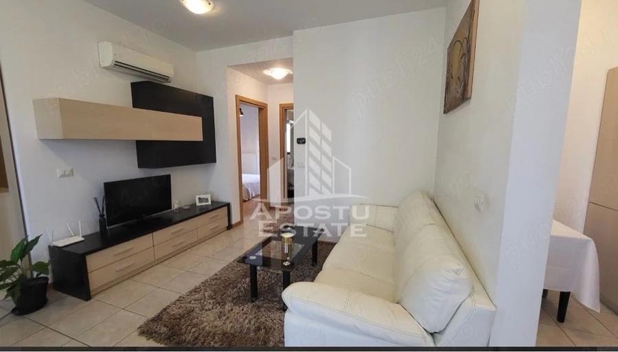 Apartament cu 3 camere semidecomandat în Exterior Vest