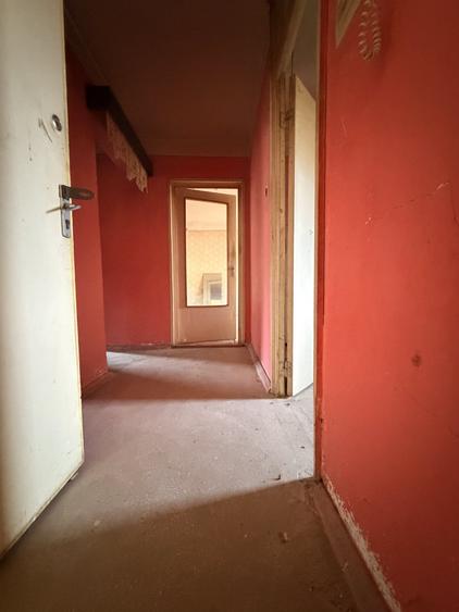 Apartament cu 3 camere decomandat în Soarelui