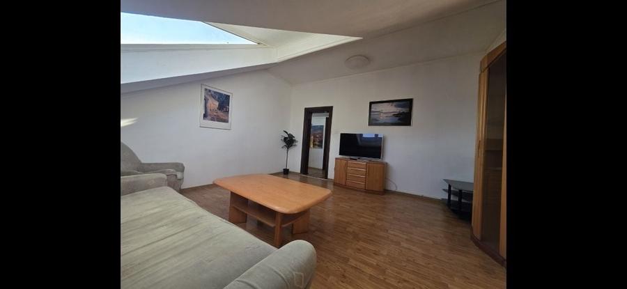 Apartament cu 2 camere decomandat în Lipovei