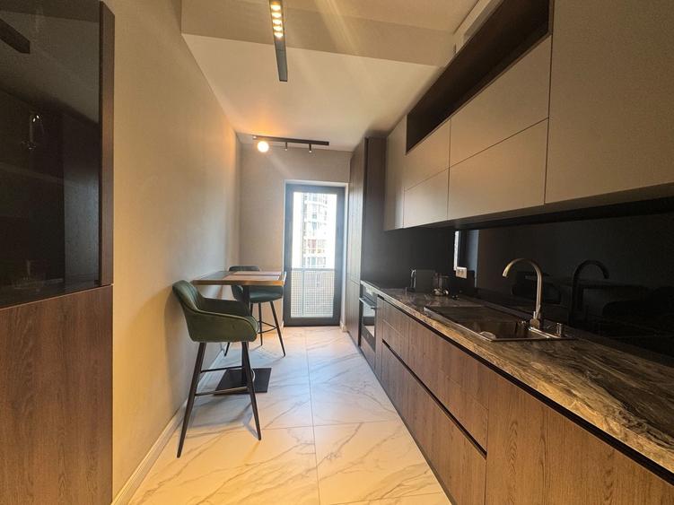 Apartament cu 2 camere decomandat, mobilat în Băneasa