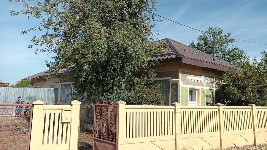 Casă cu Teren 200 Mp în Mărunței
