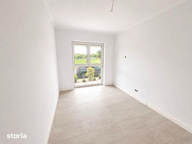 Apartament cu 4 camere în Florești